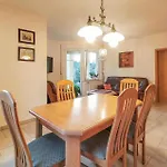 公寓 2 Bedroom Awesome In *