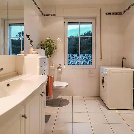 2 Bedroom Awesome In * Winseler