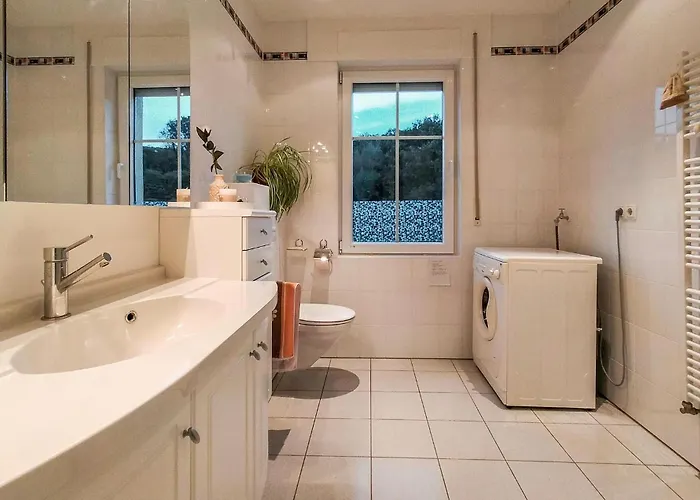 2 Bedroom Awesome In * Winseler