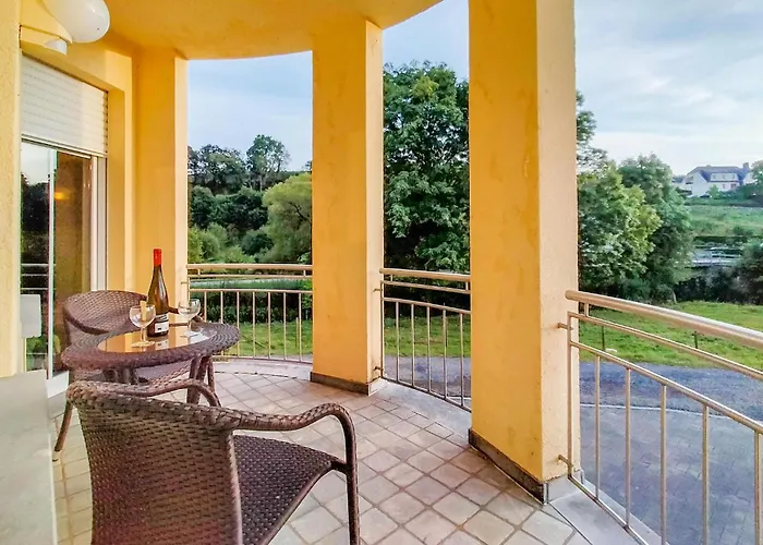 Appartamento 2 Bedroom Awesome In